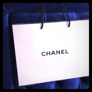 Chanel shopping bag
